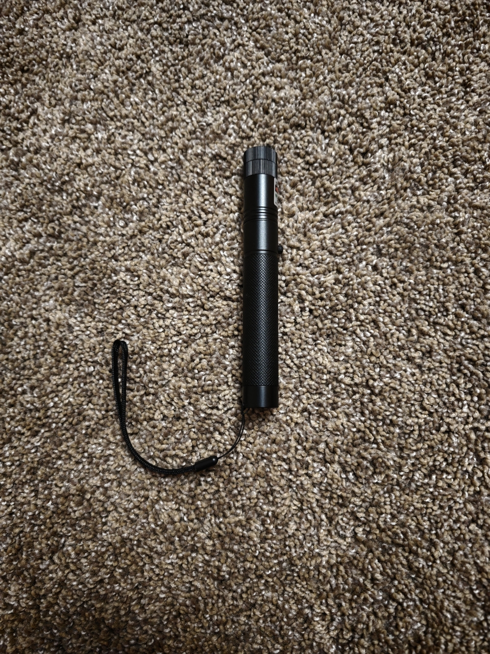 Green Portable Laser Pointer - Compact Handheld Projector - Picture 2 of 4